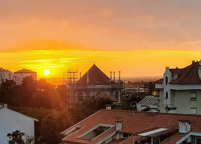 Yellow House Smart Tv And Garage Appartamento